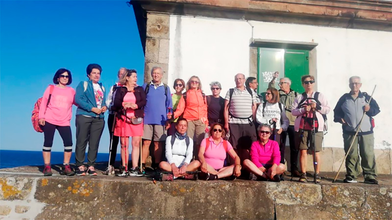 Trujillo en Marcha culmina el Camiño A Orixe: del Faro de Corrubedo a la Plaza del Obradoiro