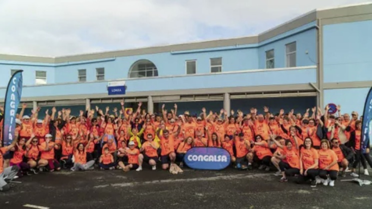 La andaina solidaria de Congalsa cumple diez años uniendo costa, Camino y compromiso social en A Pobra